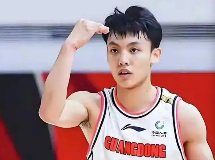 开云体育-实话实说！徐杰对广东队的作用，已经超过了胡明轩|CBA|广东男篮|任骏飞|周琦|赵睿_新浪体育_新浪新闻